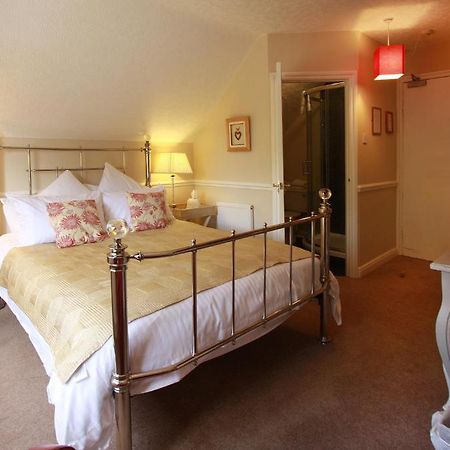 Bed and Breakfast The Hollies Fulford  Экстерьер фото