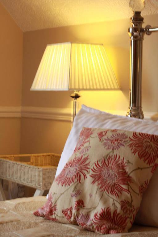 Bed and Breakfast The Hollies Fulford  Экстерьер фото