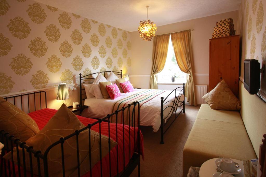 Bed and Breakfast The Hollies Fulford  Экстерьер фото