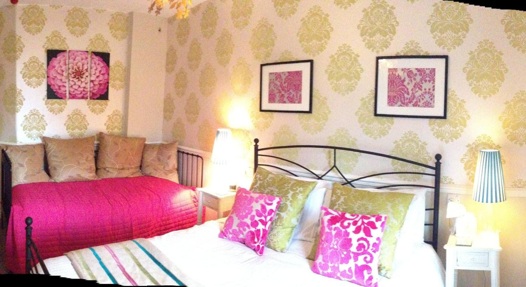 Bed and Breakfast The Hollies Fulford  Экстерьер фото