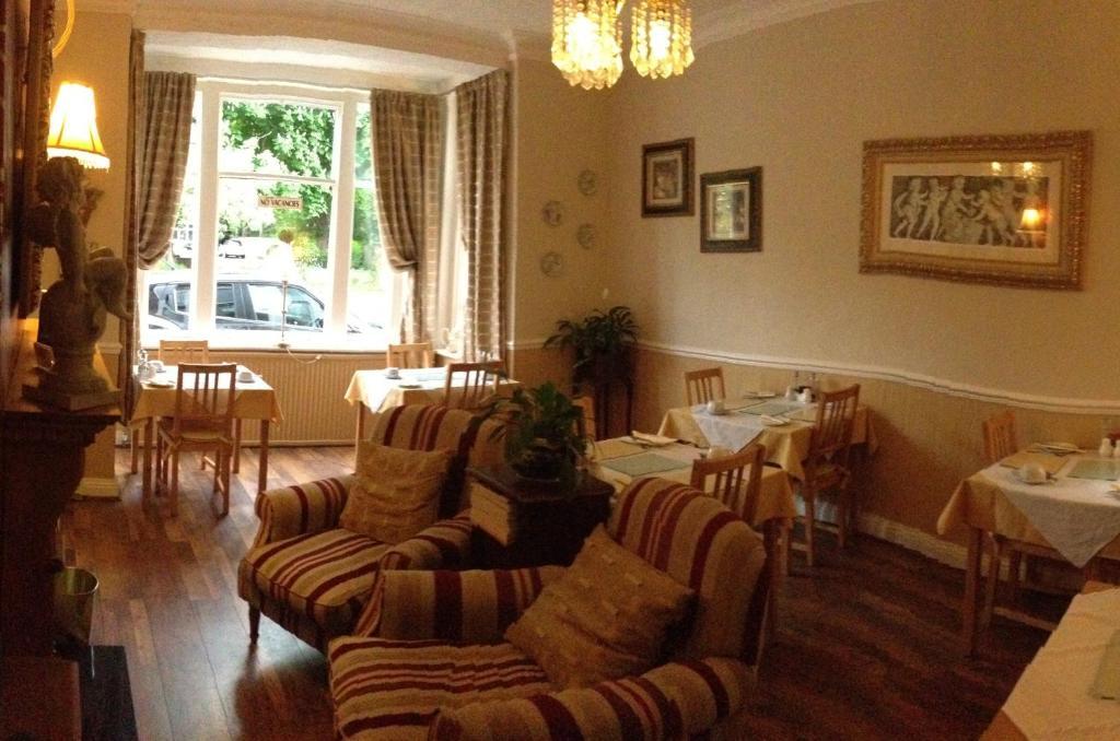 Bed and Breakfast The Hollies Fulford  Экстерьер фото
